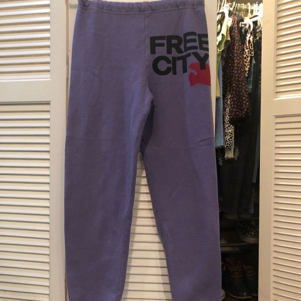 FreeCity Sweatpants